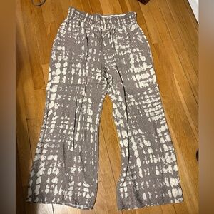Simply Vera Vera Wang Taupe Smocked Waist Pants